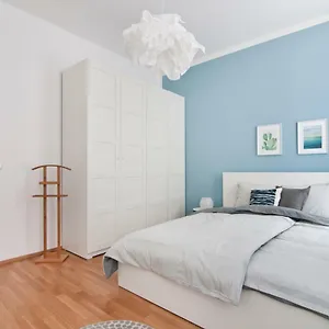 https://leystrasse-apartment-zwischen-donauinsel-altstadt-und.vienna-besthotels.com